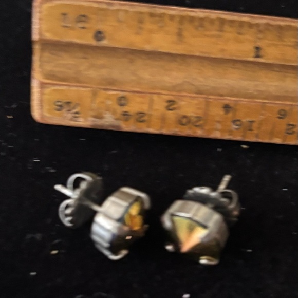 Sabika Manhattan Stud Earrings - Picture 1 of 2